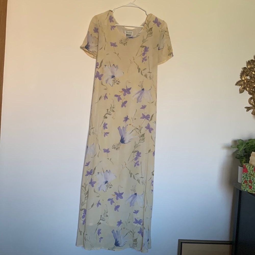 Vintage yellow floral midi/maxi dress with tie-back.